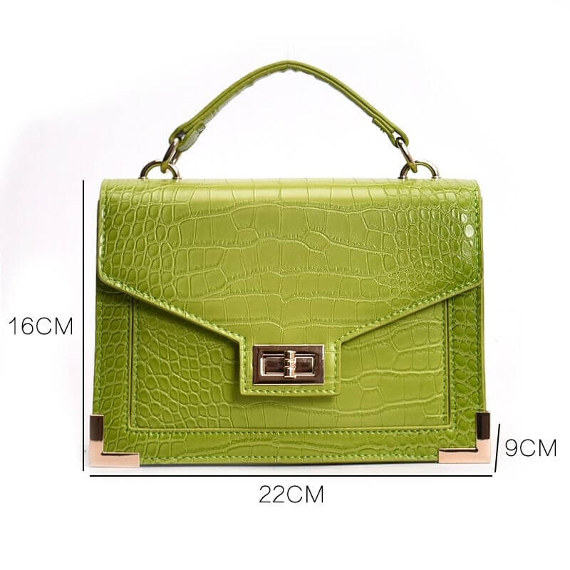 Retro style elegant vintage bag—timeless design meets classic charm. Add a touch of sophistication with Retro Vintage Finds!