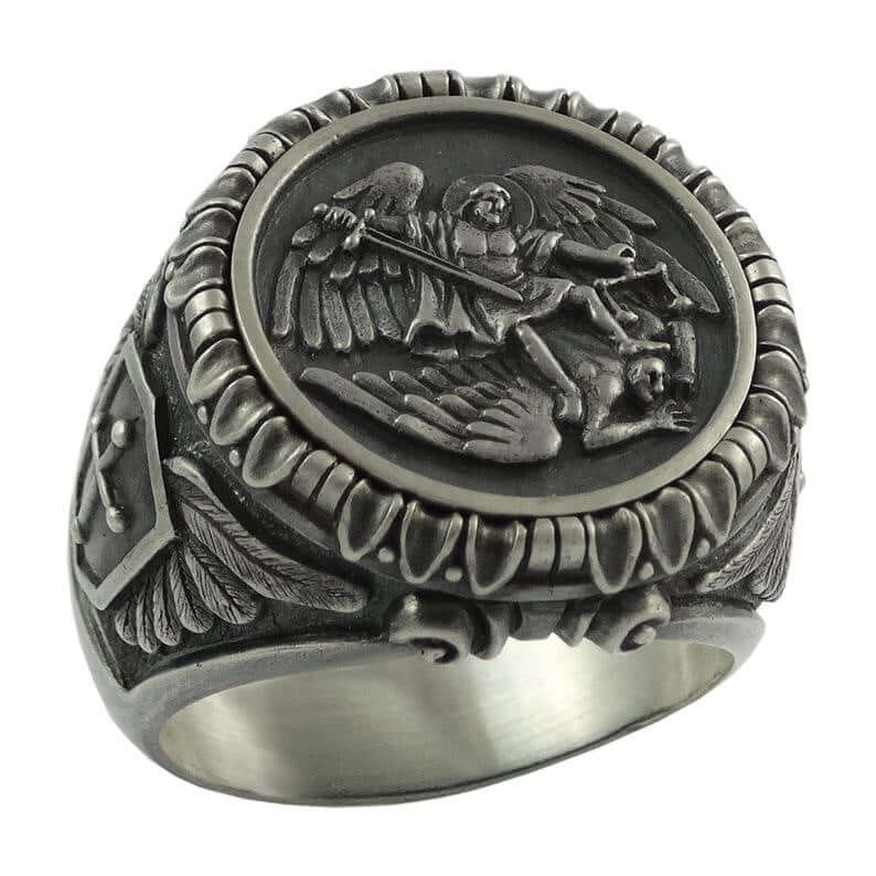 Vintage Archangel style ring with bold, ancient-inspired design—perfect for adding a touch of Norse legend to your look. Shop now at Retro Vintage Finds!